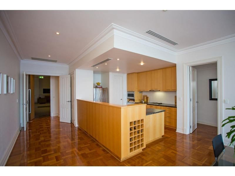 L102/171-173 Mounts Bay Road, Perth WA 6000