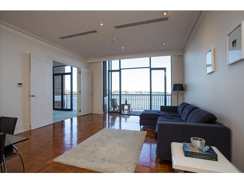 L102/171-173 Mounts Bay Road, Perth WA 6000