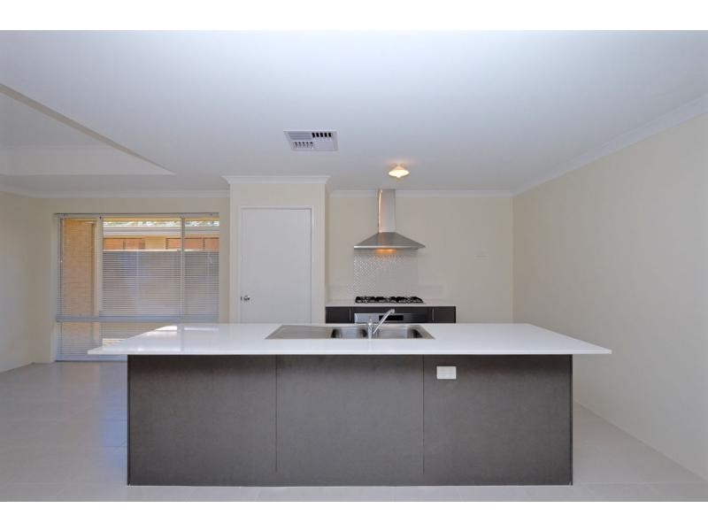 8 Selina View, Baldivis WA 6171