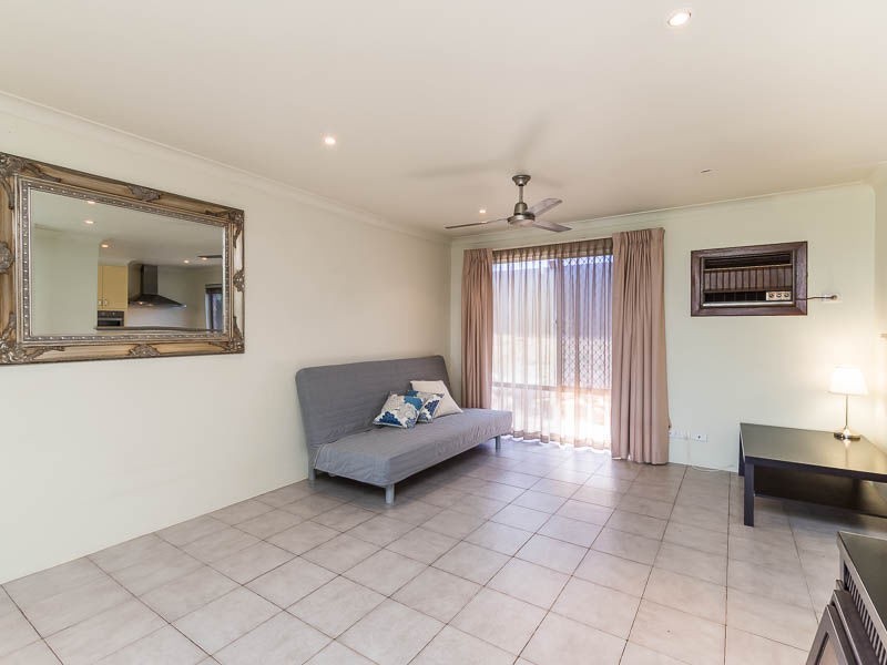 2 Cormorant Way, Yangebup WA 6164
