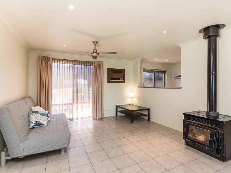 2 Cormorant Way, Yangebup WA 6164