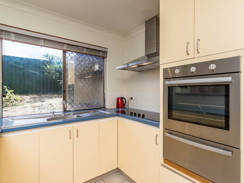 2 Cormorant Way, Yangebup WA 6164