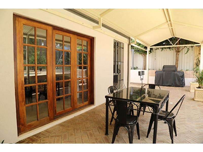 61 Benningfield Road, Bull Creek WA 6149