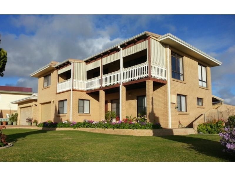 15 Batavia Way, Jurien Bay WA 6516