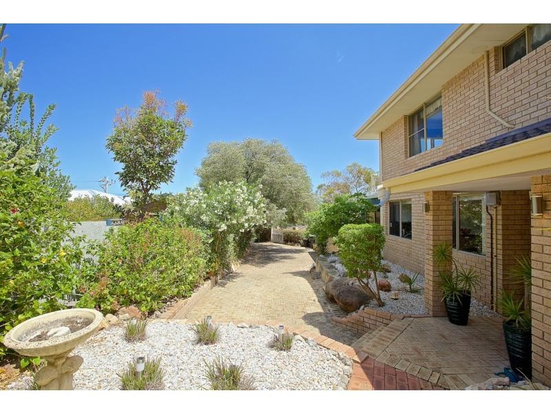 68B Gunida Street, Mullaloo WA 6027