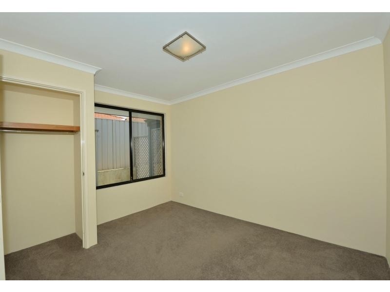 4 Daydream Plaza, Halls Head WA 6210