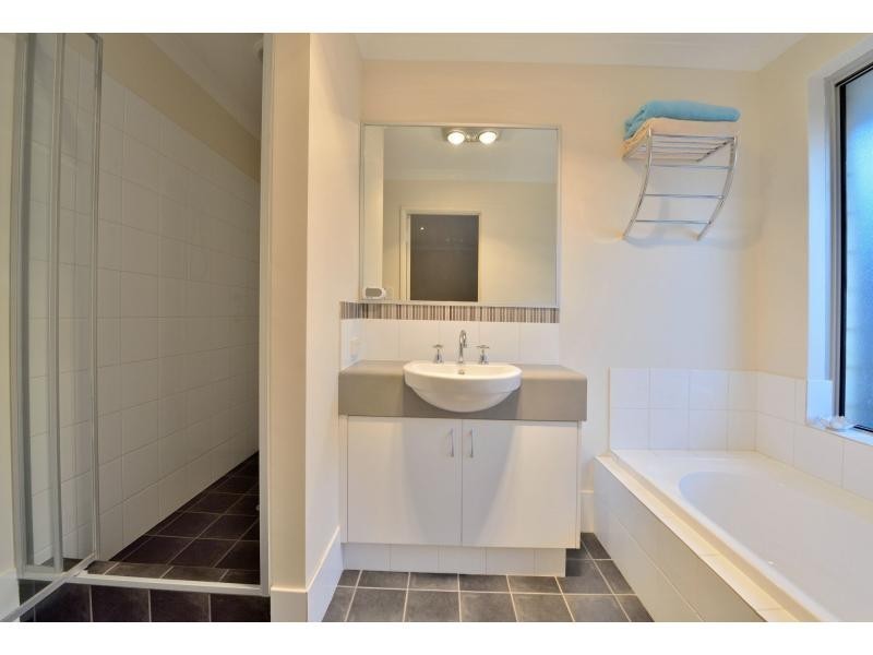 34 Santalum Circus, Halls Head WA 6210