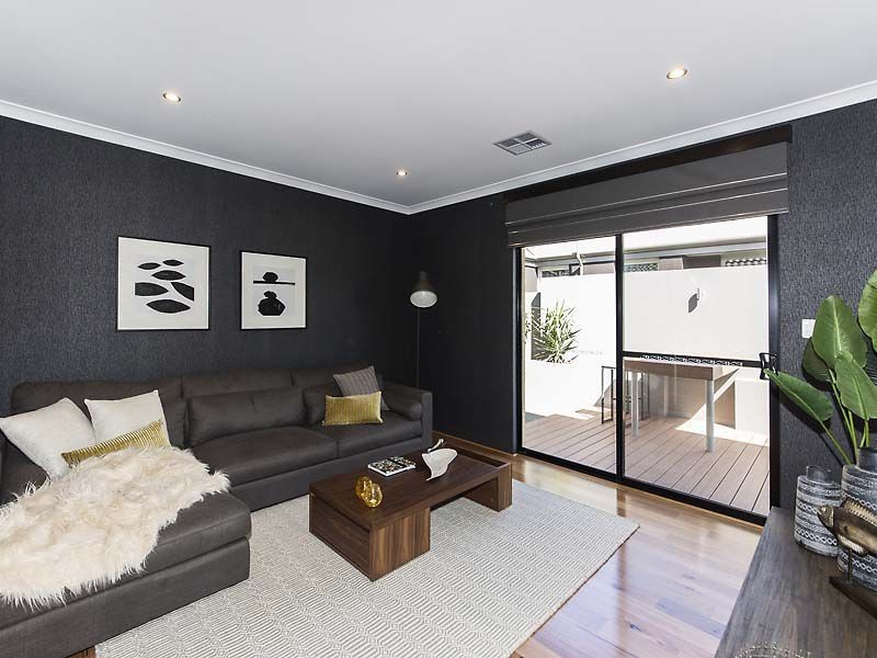 29 Charleston Road, Eglinton WA 6034