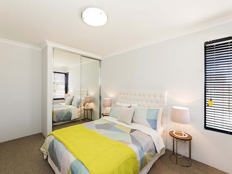 29 Charleston Road, Eglinton WA 6034