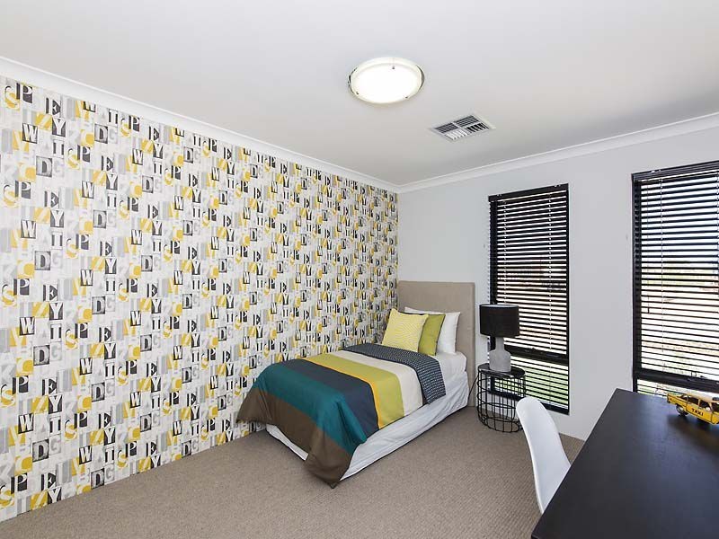 29 Charleston Road, Eglinton WA 6034