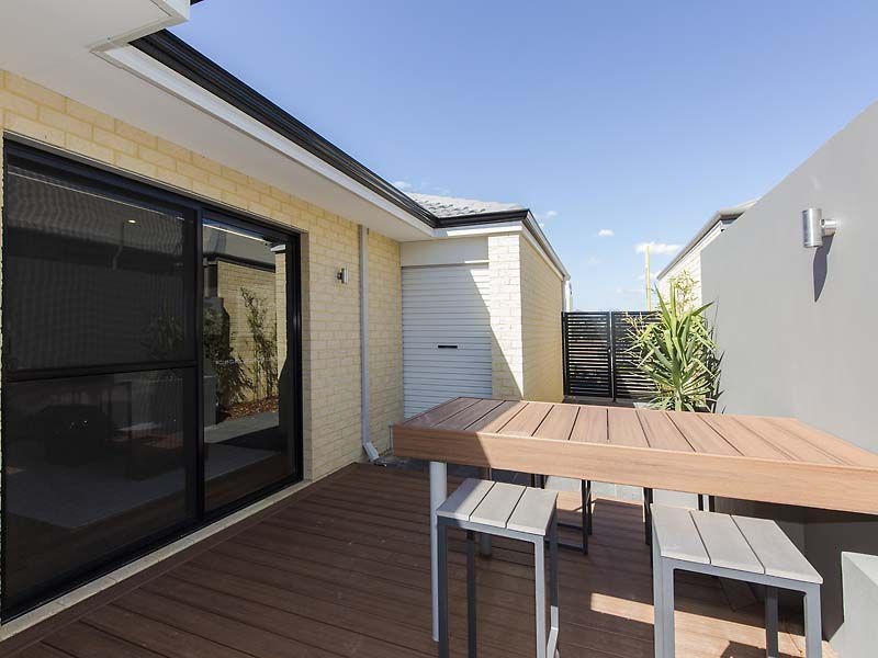 29 Charleston Road, Eglinton WA 6034