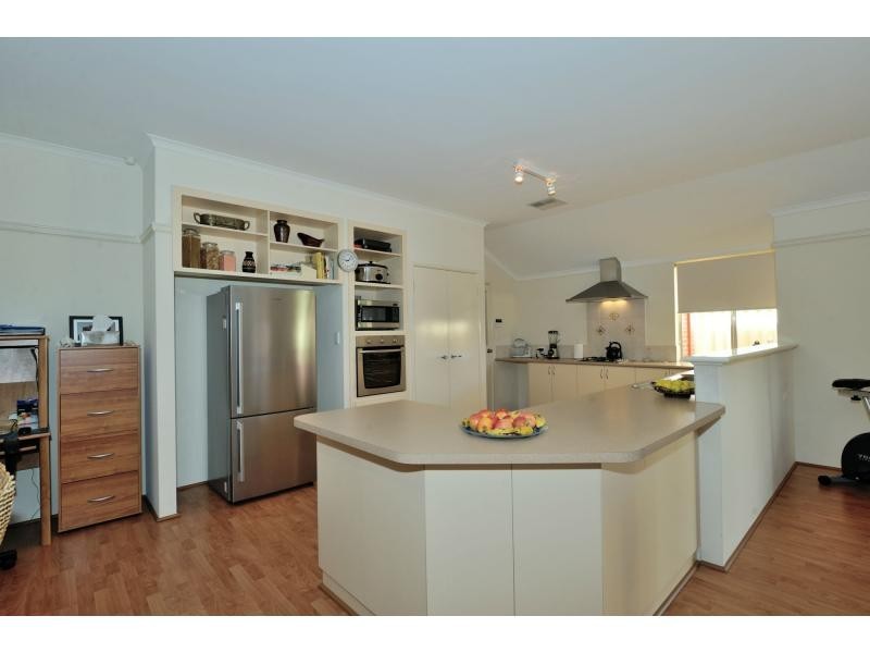 34 Carramup Circle, Port Kennedy WA 6172