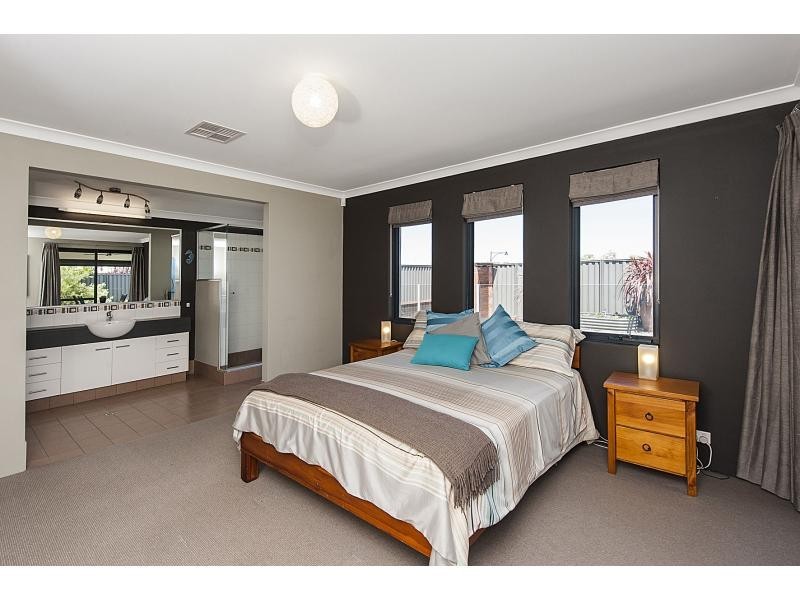 3 Longwood Bend, Aubin Grove WA 6164