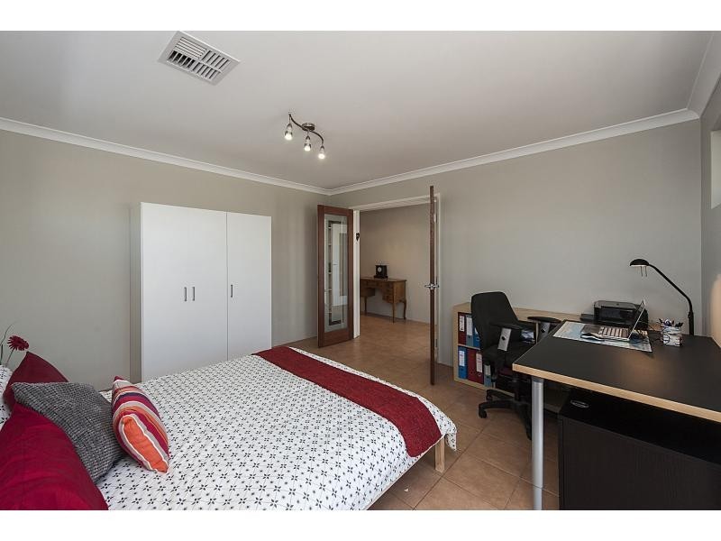 3 Longwood Bend, Aubin Grove WA 6164