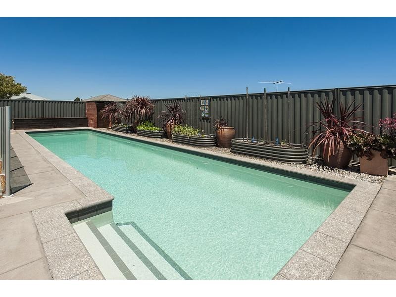 3 Longwood Bend, Aubin Grove WA 6164