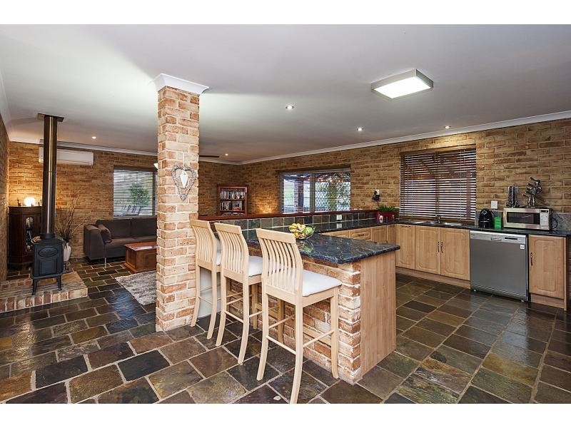 28 Normandy Gardens, Port Kennedy WA 6172