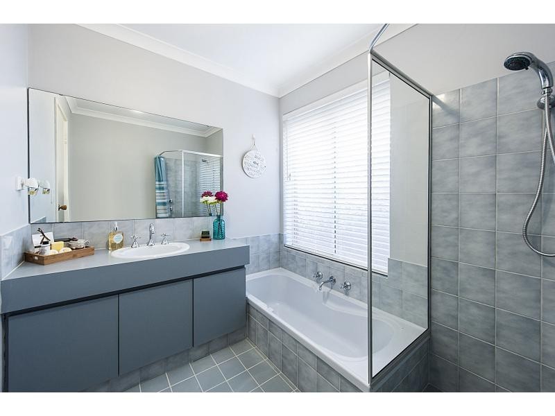 28 Normandy Gardens, Port Kennedy WA 6172