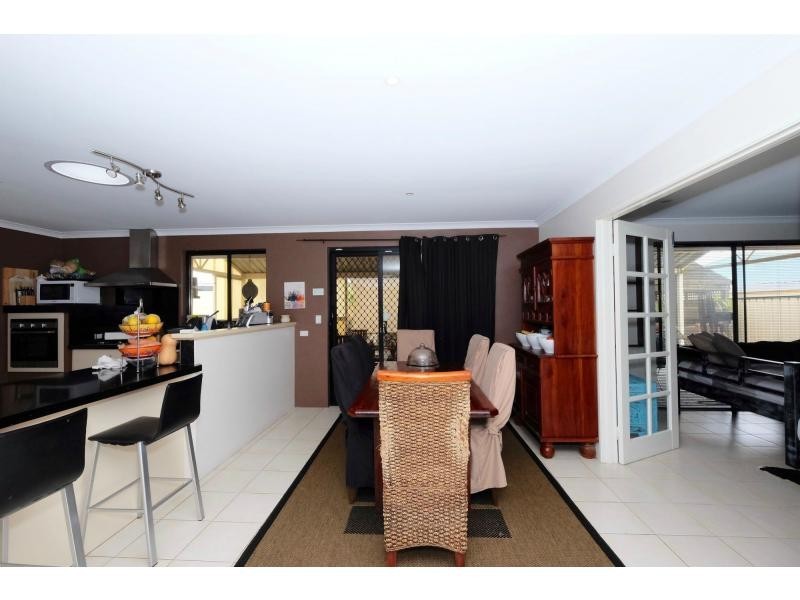 12 Oxburgh Link, Success WA 6164