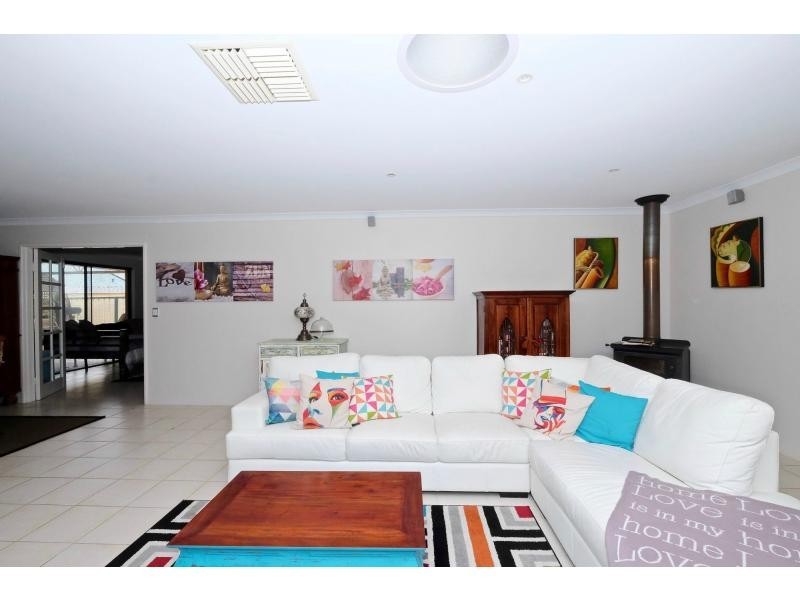 12 Oxburgh Link, Success WA 6164