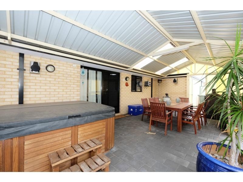 12 Oxburgh Link, Success WA 6164