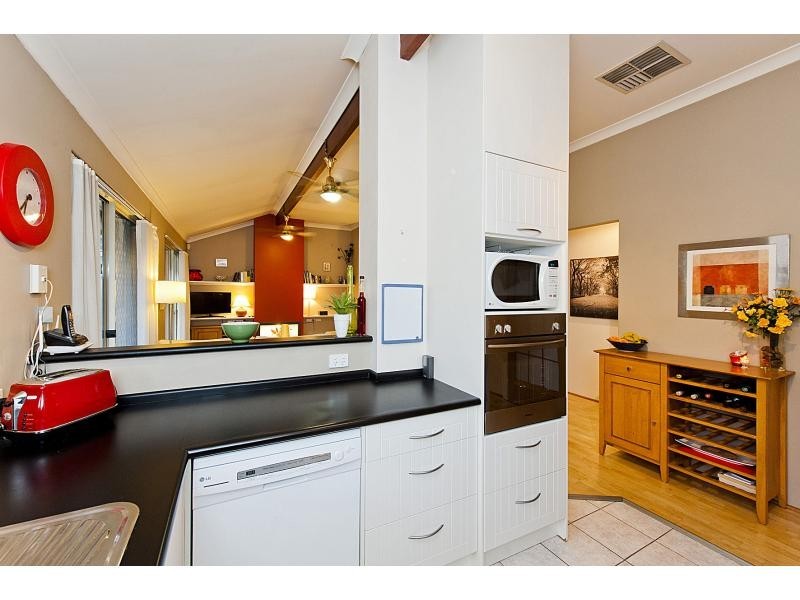 10A Isabella Crescent, Manning WA 6152