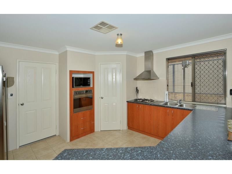 106 Meadow Springs Drive, Meadow Springs WA 6210