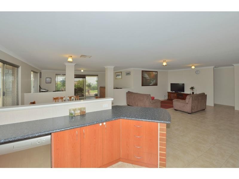 106 Meadow Springs Drive, Meadow Springs WA 6210