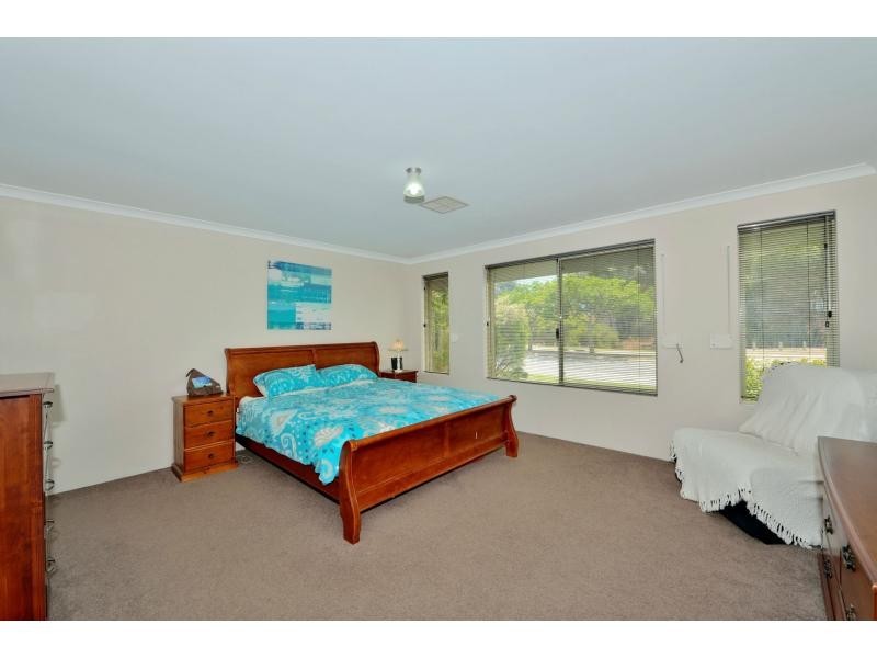 106 Meadow Springs Drive, Meadow Springs WA 6210