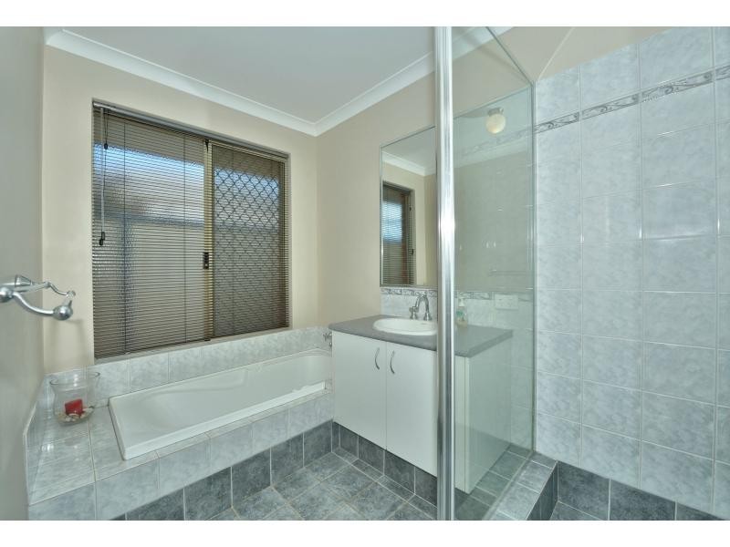 106 Meadow Springs Drive, Meadow Springs WA 6210