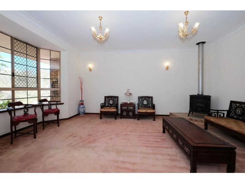 8 Coombs Place, Bateman WA 6150