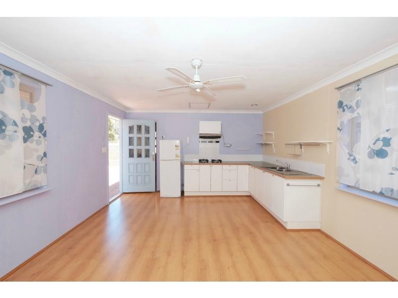 8 Coombs Place, Bateman WA 6150