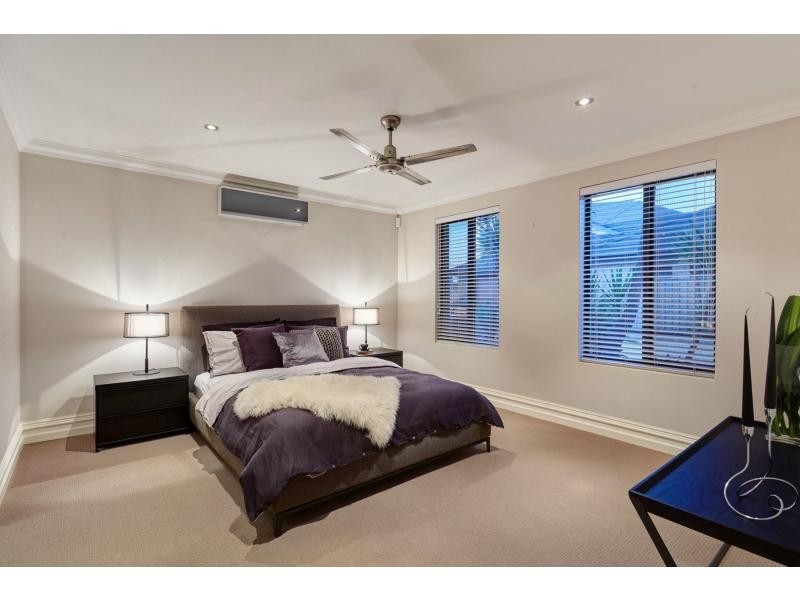 42 Carpenteria Drive, Stirling WA 6021