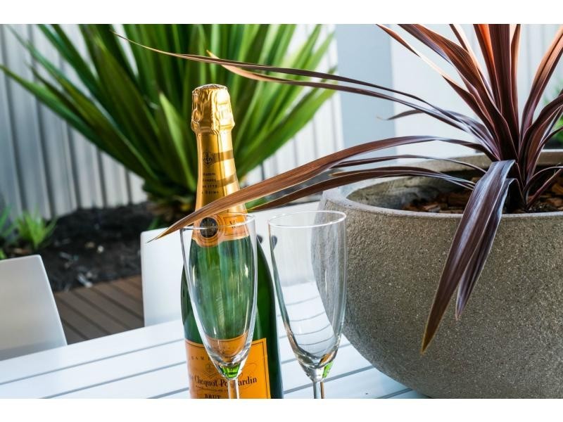 42 Carpenteria Drive, Stirling WA 6021