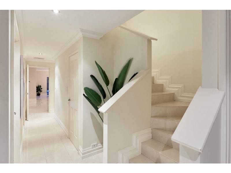 42 Carpenteria Drive, Stirling WA 6021