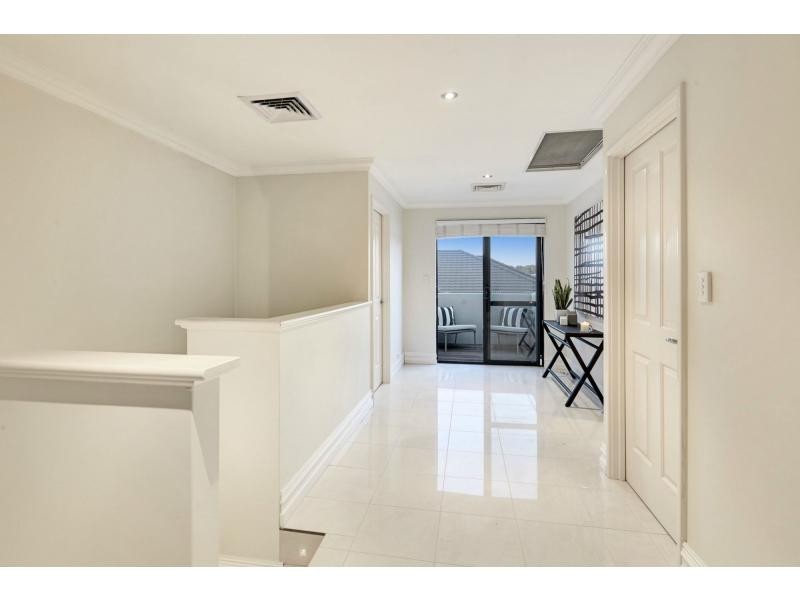 42 Carpenteria Drive, Stirling WA 6021