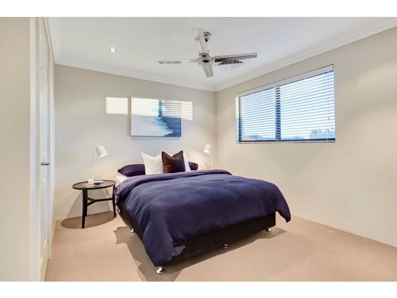 42 Carpenteria Drive, Stirling WA 6021