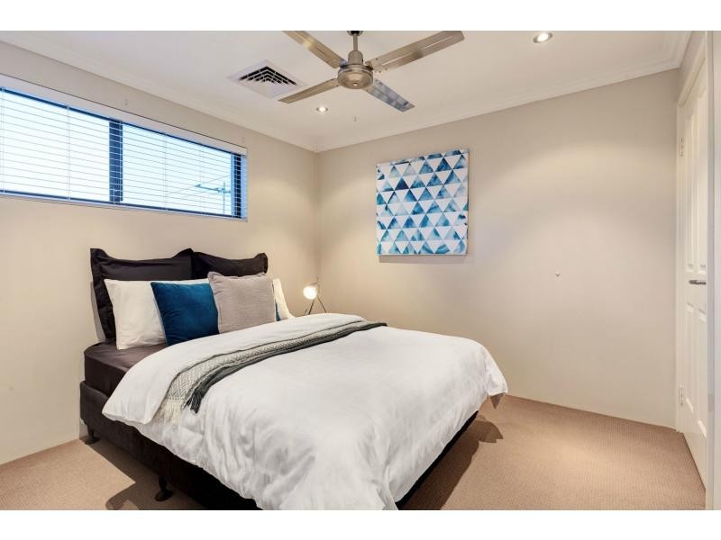 42 Carpenteria Drive, Stirling WA 6021