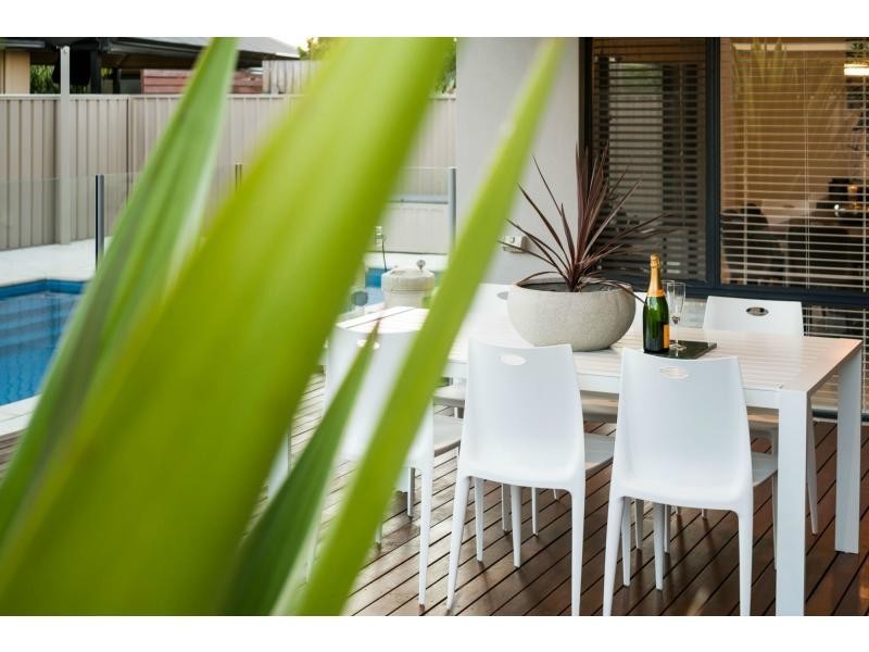 42 Carpenteria Drive, Stirling WA 6021