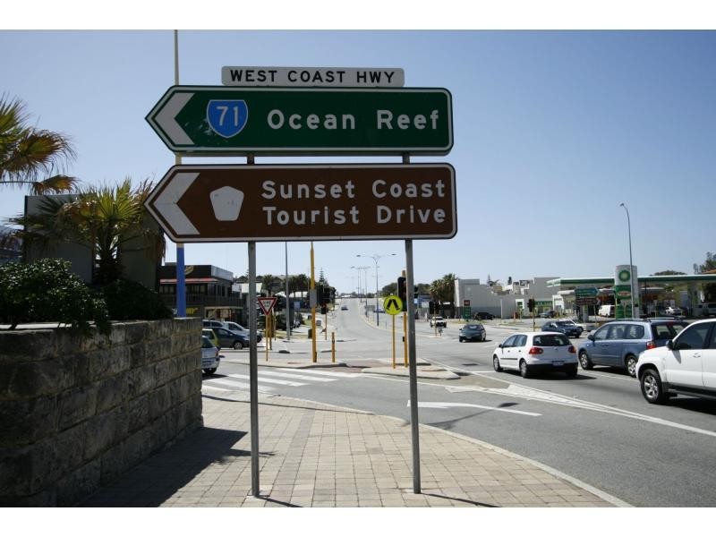 9/6 Ozone Parade, Trigg WA 6029