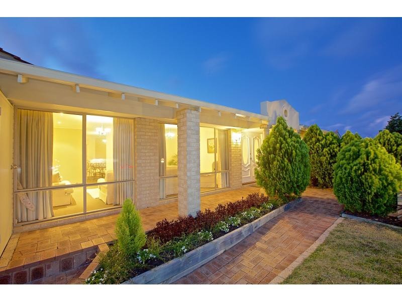 25 Aristride Avenue, Kallaroo WA 6025