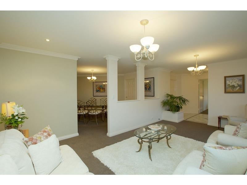 25 Aristride Avenue, Kallaroo WA 6025