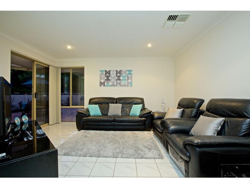 25 Aristride Avenue, Kallaroo WA 6025