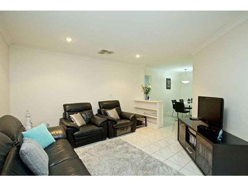 25 Aristride Avenue, Kallaroo WA 6025