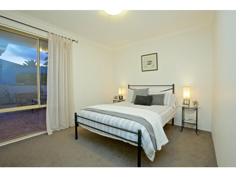 25 Aristride Avenue, Kallaroo WA 6025