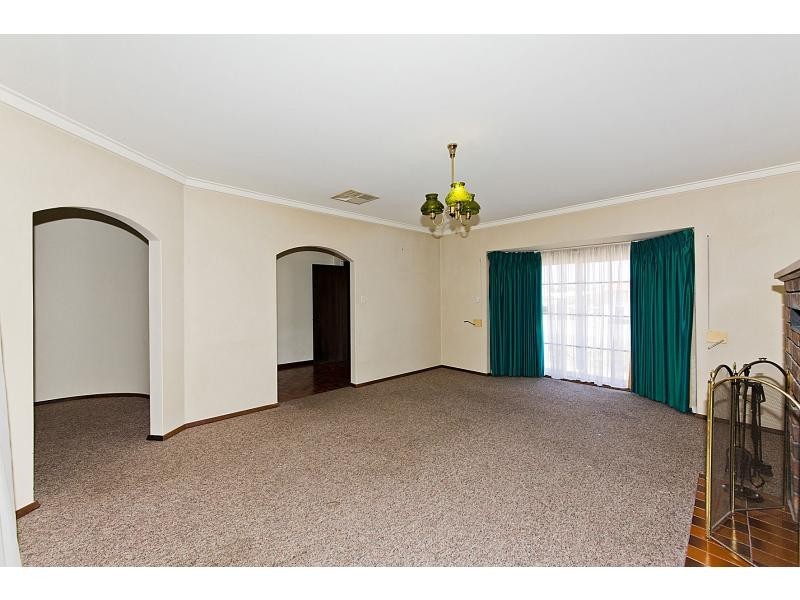 28 Turnstone Road, Stirling WA 6021