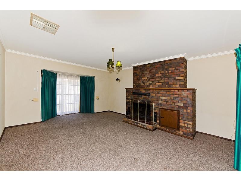 28 Turnstone Road, Stirling WA 6021