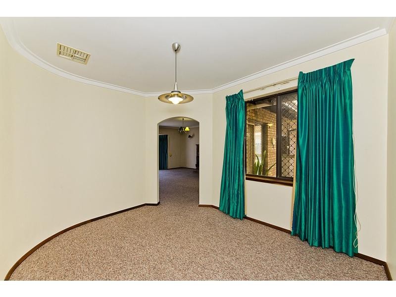 28 Turnstone Road, Stirling WA 6021