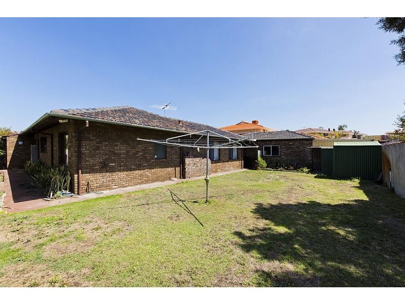 28 Turnstone Road, Stirling WA 6021