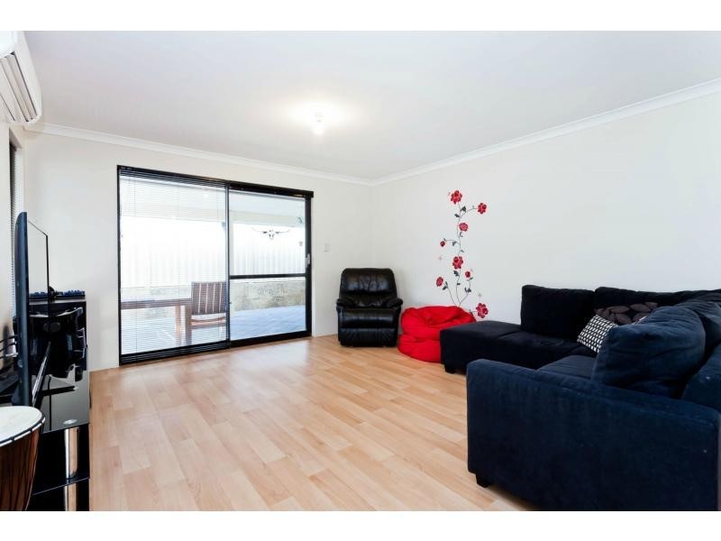 94 Bethwyn Circuit, Madeley WA 6065