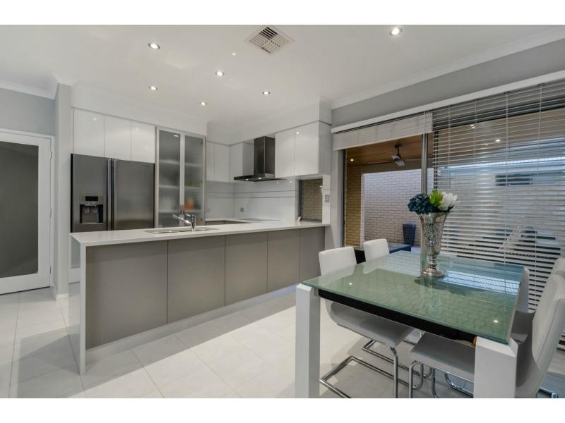 50 Susan Road, Madeley WA 6065